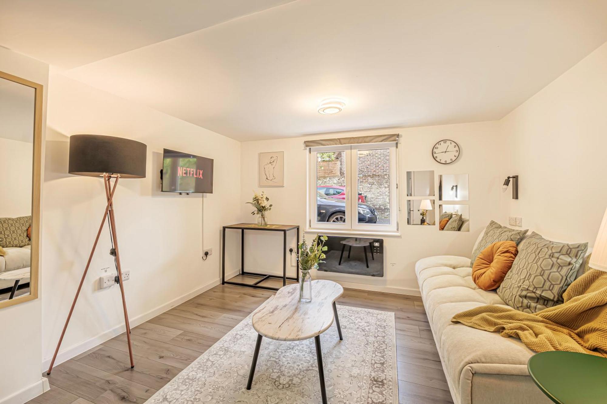 Appartement Large One Bedroom Southsea Sleeps 3 - Free Parking *